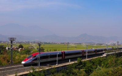 Whoosh: eerste hogesnelheidstrein in Indonesië verbindt Jakarta en Bandung